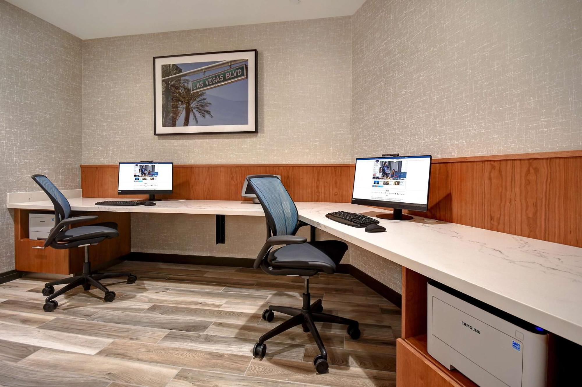Home2 Suites By Hilton Las Vegas Convention Center - No Resort Fee المظهر الخارجي الصورة