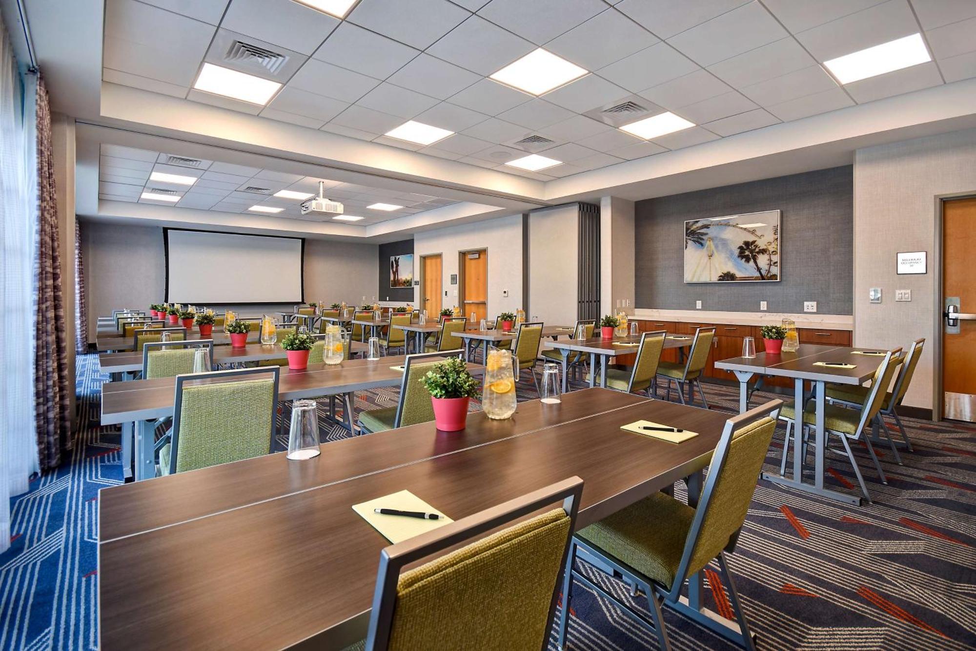 Home2 Suites By Hilton Las Vegas Convention Center - No Resort Fee المظهر الخارجي الصورة