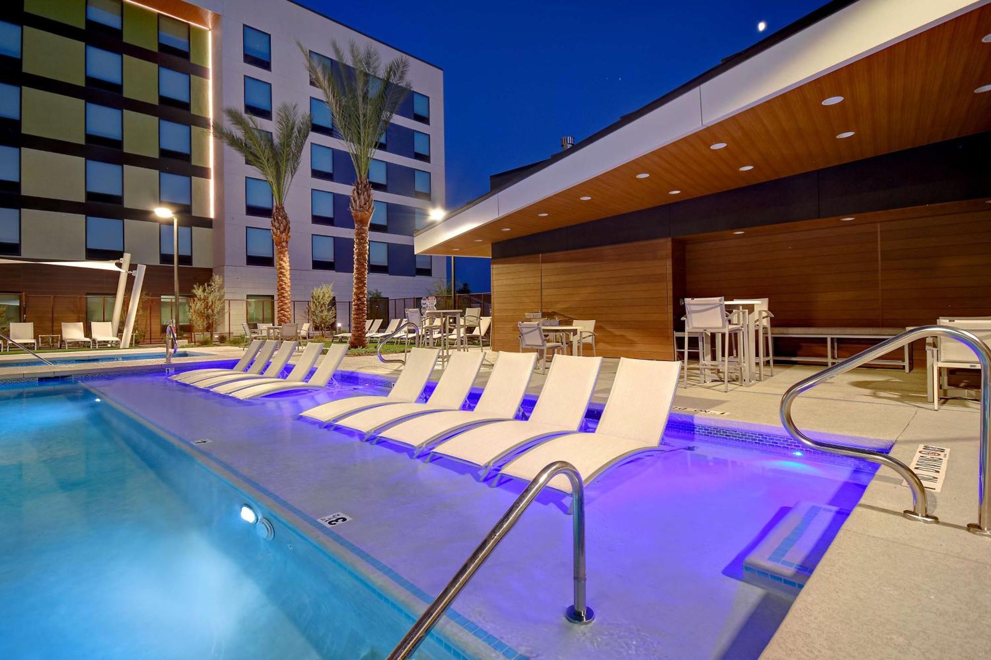 Home2 Suites By Hilton Las Vegas Convention Center - No Resort Fee المظهر الخارجي الصورة