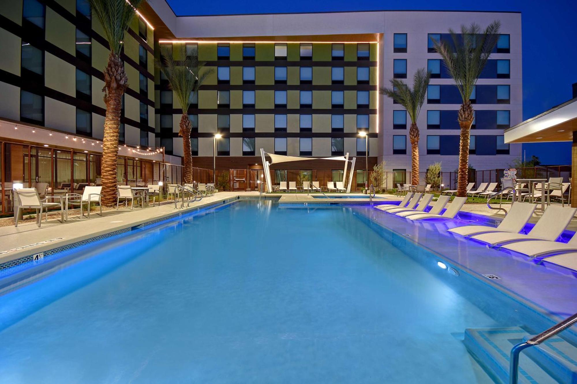 Home2 Suites By Hilton Las Vegas Convention Center - No Resort Fee المظهر الخارجي الصورة