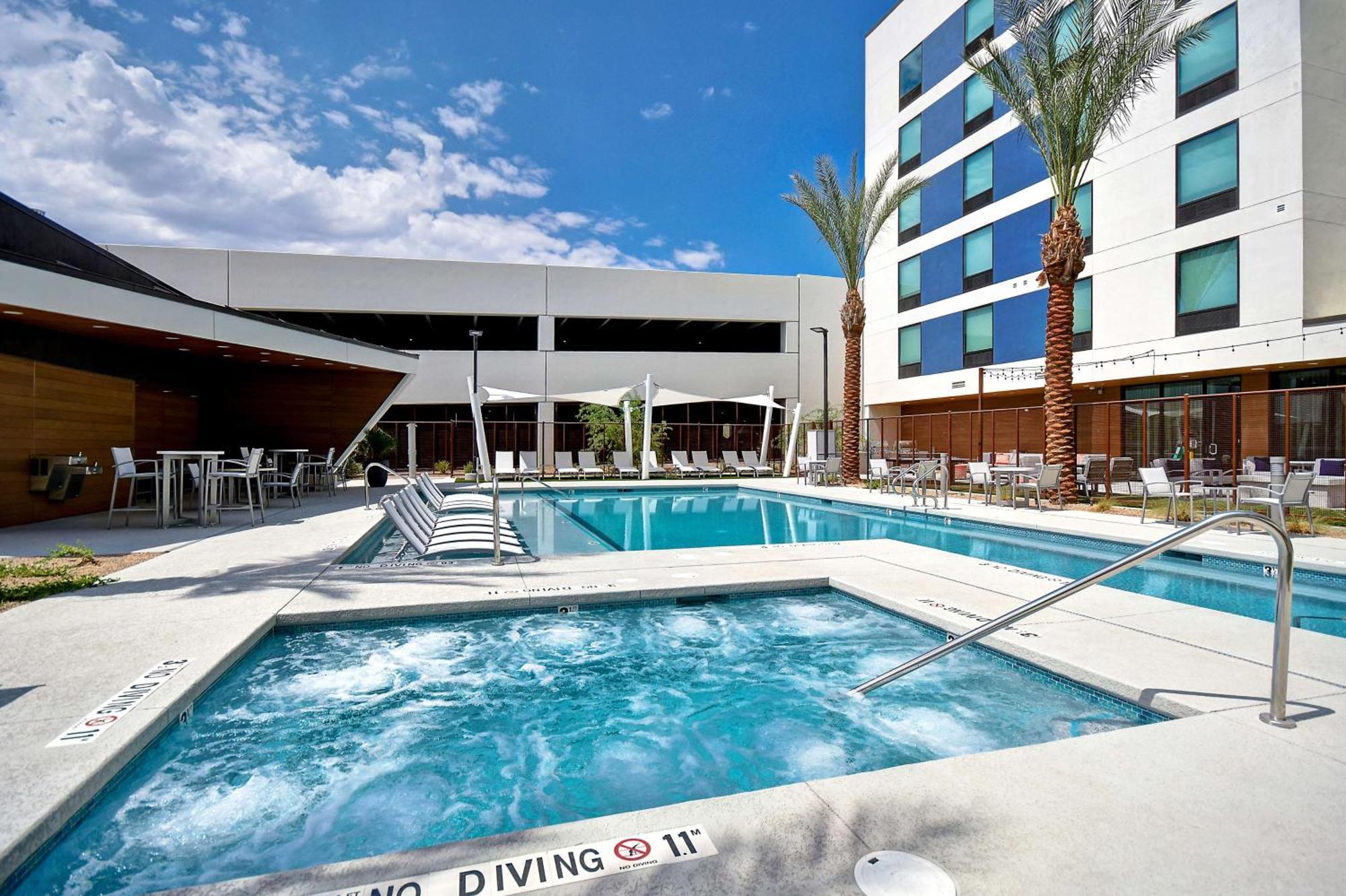 Home2 Suites By Hilton Las Vegas Convention Center - No Resort Fee المظهر الخارجي الصورة